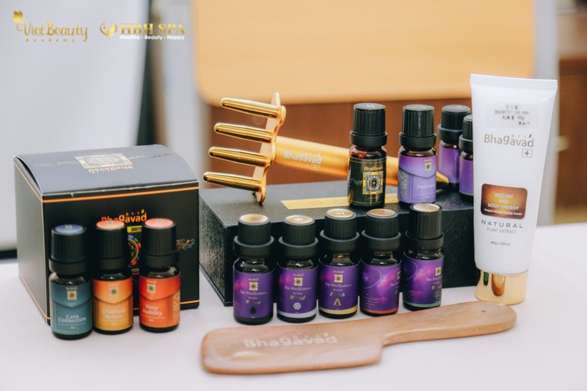 Liệu pháp bài độc lục phủ ngũ tạng bằng tinh dầu ngũ hành Bhagavad Tạng Ấn | VietBeauty Success Business